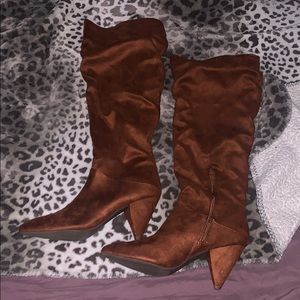 Brown boots size 10